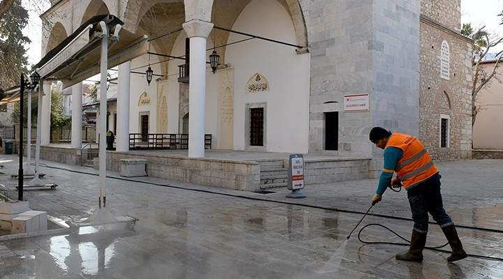 Kuşadası nda camiler ibadete hazır