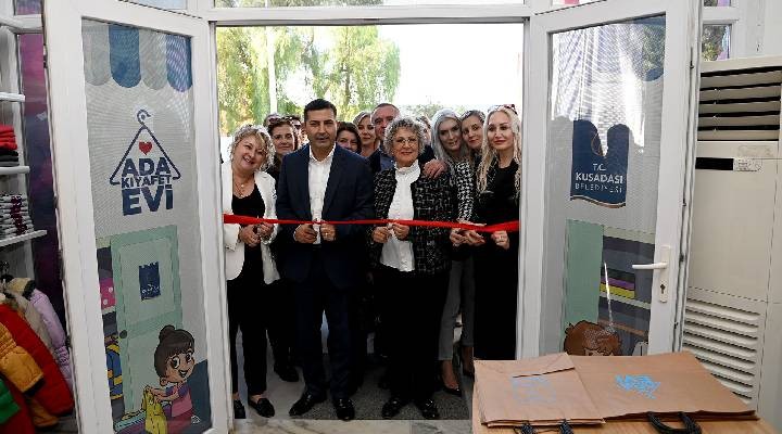 Kuşadası nda çocukların yüzü  Ada kıyafet evi   ile gülecek