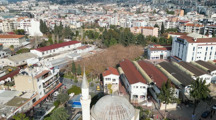 Kuşadası nda kent meydanı açıklaması: Proje yasal süreç içinde devam ediyor!