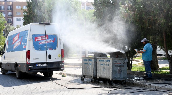 Kuşadası nda kesintisiz temizlik mesaisi!