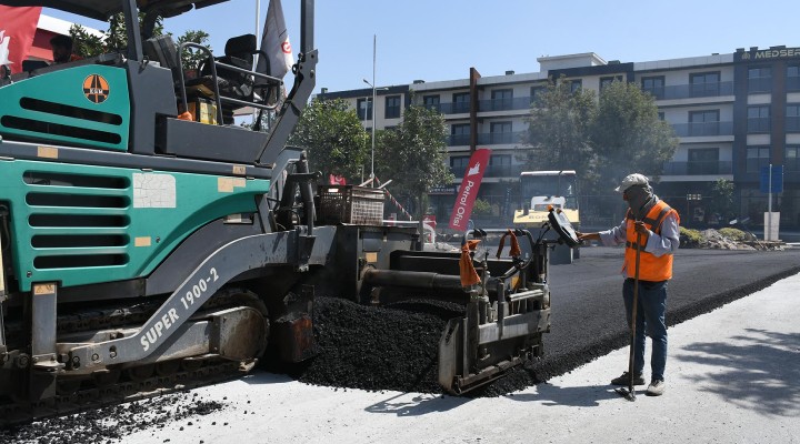 Kuşadası nda kesintisiz yol mesaisi!