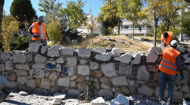 Kuşadası nda park çalışmaları tam gaz!