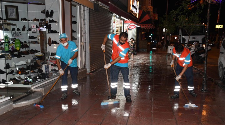 Kuşadası nda tüm sokaklar temizlendi!