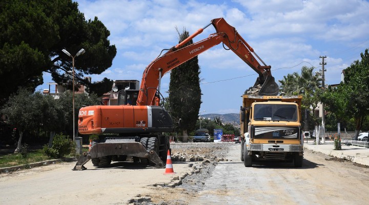 Kuşadası nda yol yapım seferberliği!