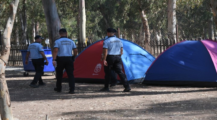 Kuşadası nda zabıta ekiplerinden çadır ve karavan denetimi