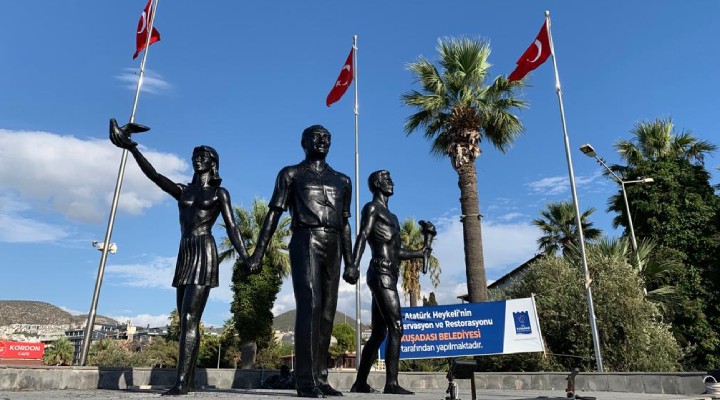 Kuşadası ndaki Atatürk Anıtı restore edildi!
