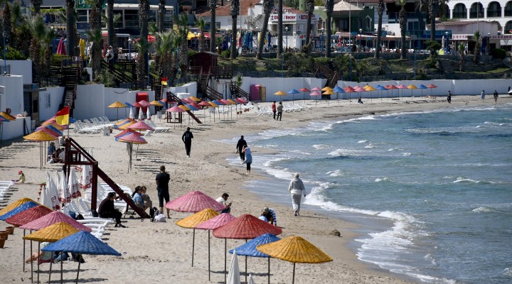 Kuşadası plajları yaz sezonuna hazırlanıyor!