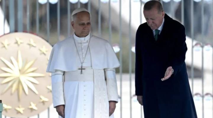 MHP den Papa nın Türkiye ziyaretine tepki