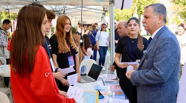 Manifes te 30 bin öğrenci bilimin farklı yönlerini keşfetti