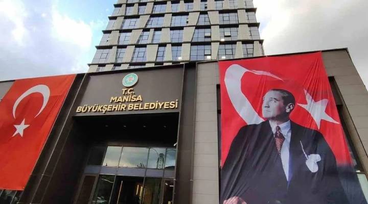 Manisa CHP Grup Başkanvekili gözaltına alındı