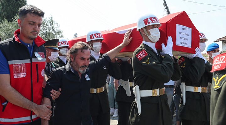 Manisa şehidini uğurladı