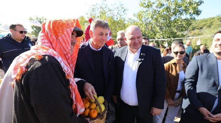 Menderes Mandalina Festivali ile Coştu