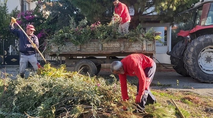 Menderes te atıklar toplanıyor