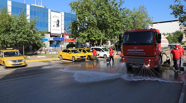 Menderes te bayram temizliği