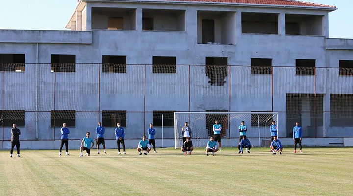 Menemenspor a tesis şoku