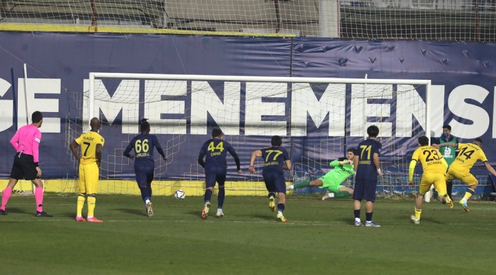 Menemenspor lideri elinden kaçırdı