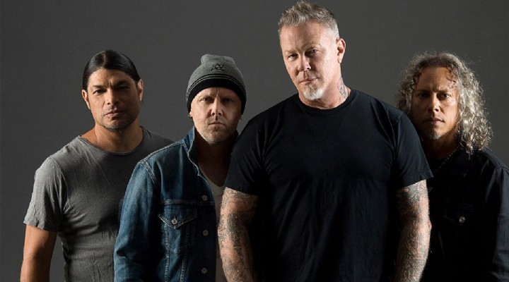 Metallica dan deprem bölgesine 250 bin dolarlık bağış!