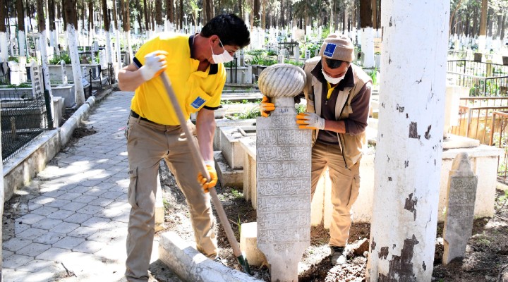 Mezar taşları Kuşadası tarihine ışık tutacak!