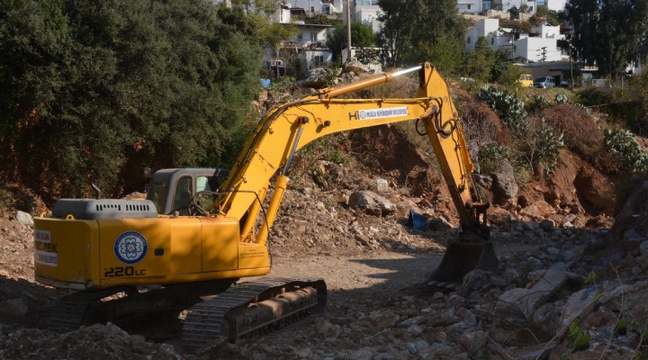 Muğla Büyükşehir den dere temizliği seferberliği!