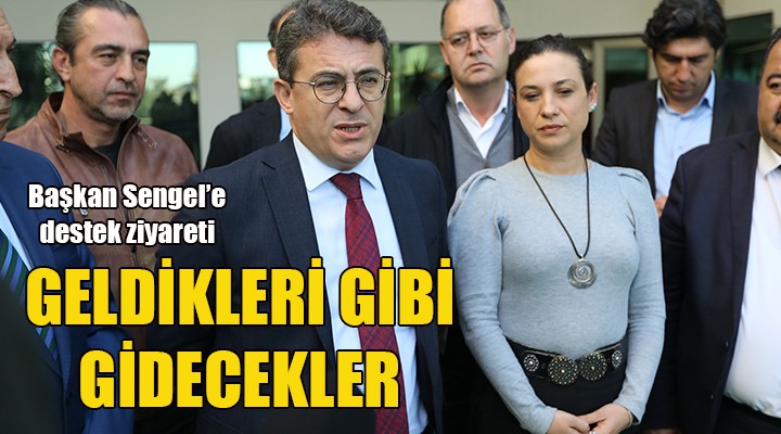 Murat Aydın ve meclis üyelerinden Başkan Sengel e destek... GELDİKLERİ GİBİ GİDECEKLER