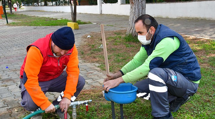 Narlıdere’de can dostlar için su kabı