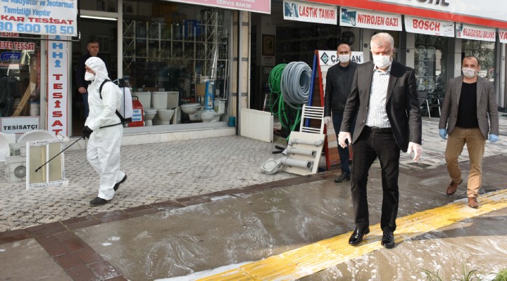 Narlıdere’nin sokakları dezenfekte edildi