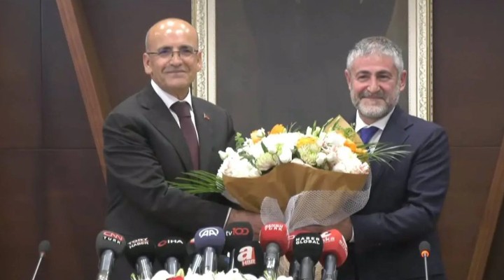 Nebati veda etti... Mehmet Şimşek ten ilk mesajlar!