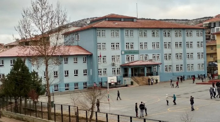 Okulun kızlar tuvaletinden çıkanlar şehri ayağa kaldırdı