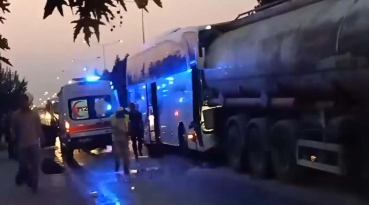 Otobüs tankere çarptı: 21 yaralı!
