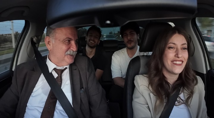 Otostop çeken öğrencilere Başkan sürprizi
