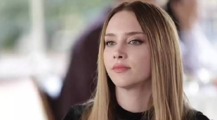 Oyuncu Hayal Köseoğlu 10 yıldır süren hastalığını açıkladı