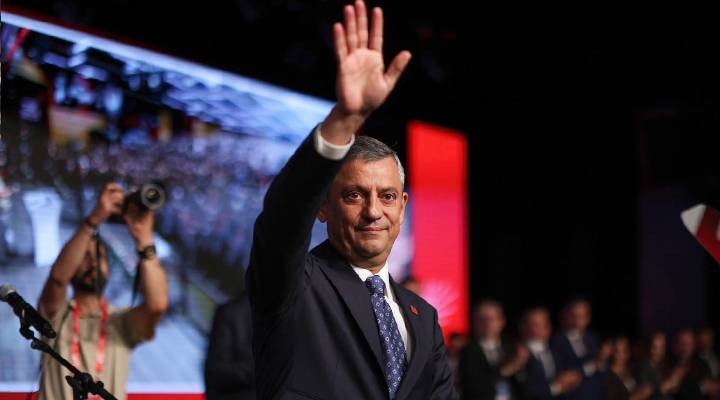 Özel den kurultay mesajı: Bugün verdiğiniz güç, yarın kurulacak adaletli ve demokratik düzenin emaneti