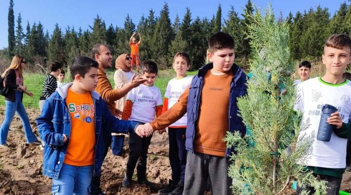 Özel eğitim öğrencileri fidan dikti