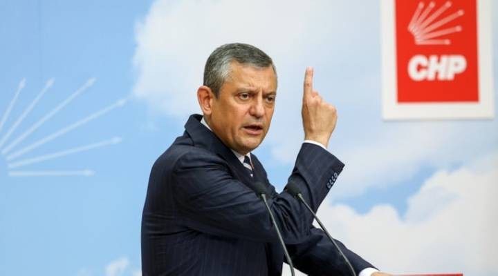 Özgür Özel den  istifa  çağrılarına yanıt