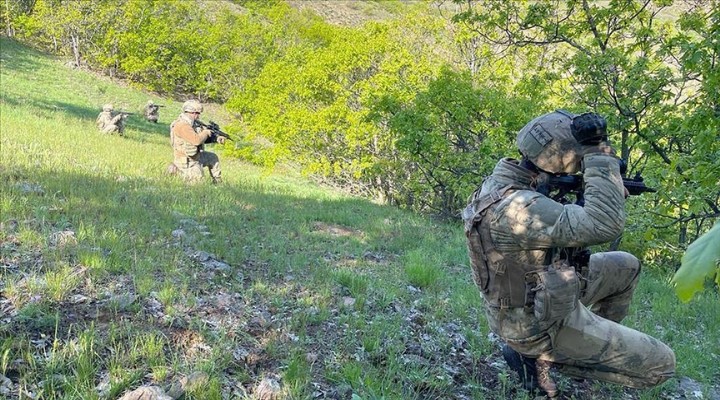 PKK ya ağır darbe: 20 terörist öldürüldü!