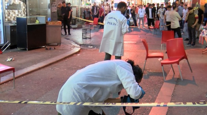 Pazar yerinde silahlı çatışma: 2 esnaf öldü, 4 yaralı!