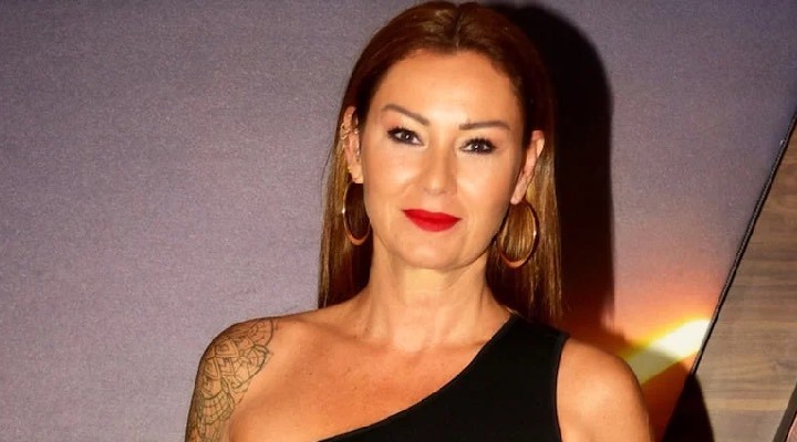 Pınar Altuğ dan  yılbaşı  eleştirisine yanıt