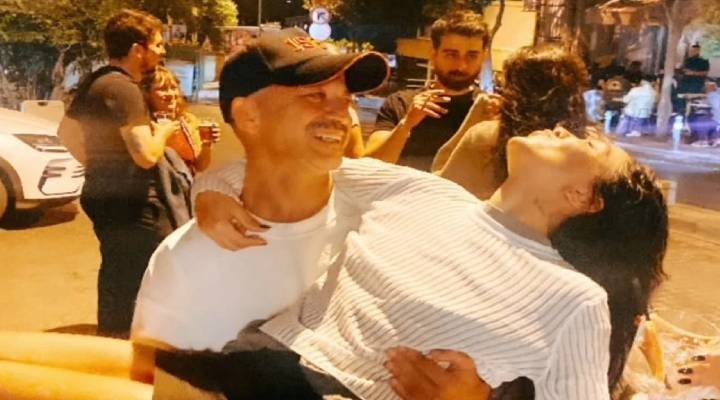 Rıza Kocaoğlu aradığı aşkı bu kez şarkıcıda buldu