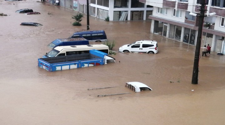 Rize de sel felaketi: 1 kayıp, 11 yaralı!