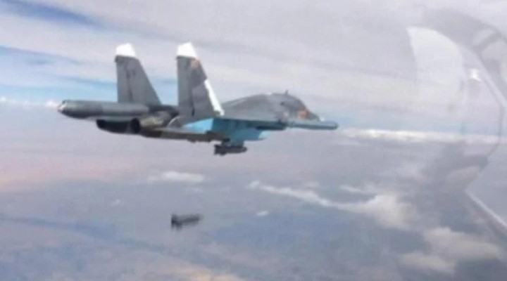 Rus uçağı Rusya’yı bombaladı!