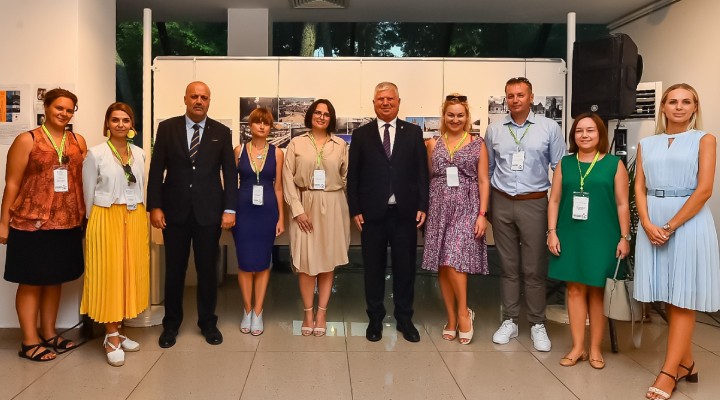 Savaşın etkilediği hayatlar  Chernivtsi: Zamanın Ötesinde  sergisinde!