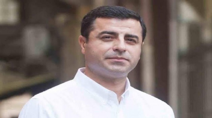 Selahattin Demirtaş tan Bahçeli ye teşekkür: Tabuları yıktı, korkulara teslim olarak barışın inşa edilemeyeceğini gösterdi!