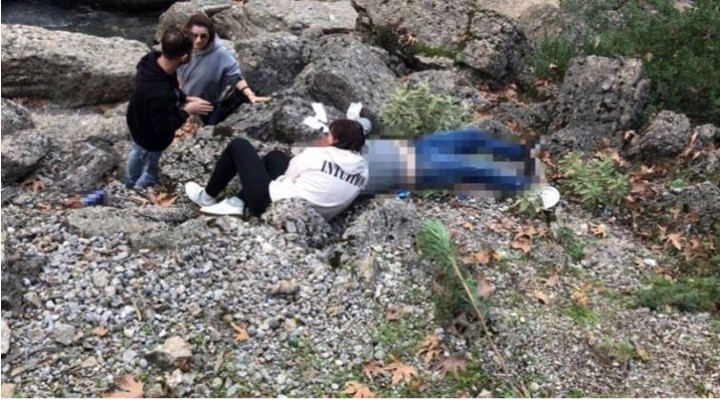 Selfie çekmek isterken kayalıktan düşüp öldü!