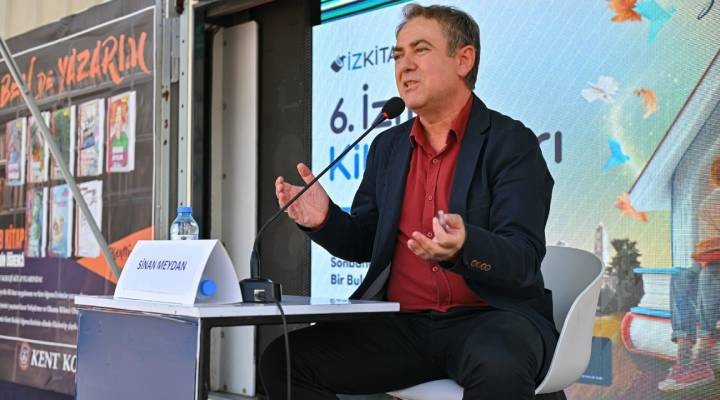 Sinan Meydan İZKİTAP’ta Adım Adım Cumhuriyeti anlattı
