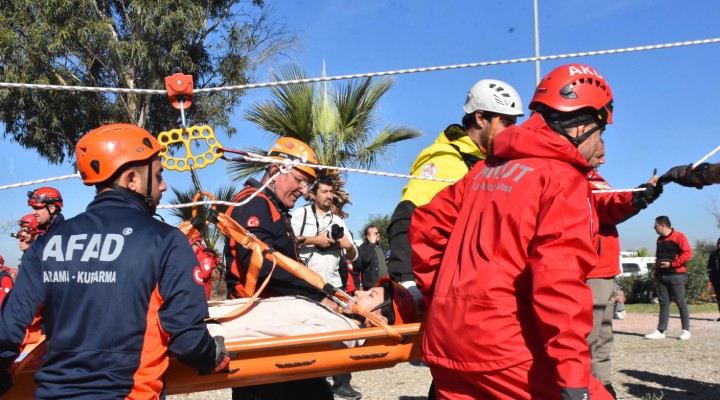 Sındırgı da 11 bin binada hasar tespit çalışması yapıldı