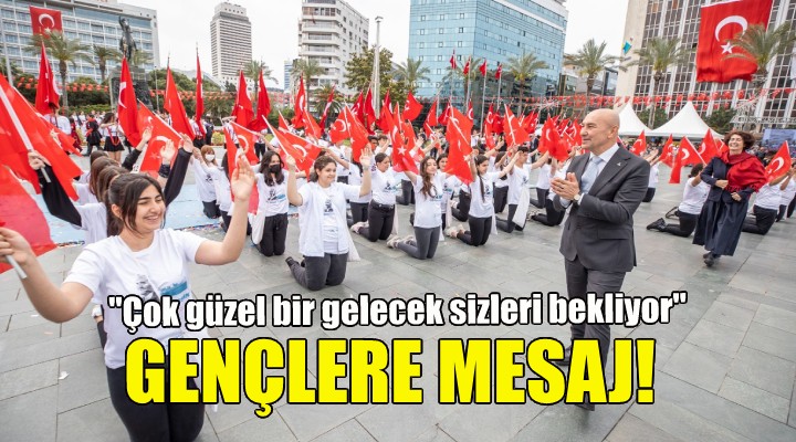 Soyer den gençlere mesaj: Çok güzel bir gelecek sizleri bekliyor!