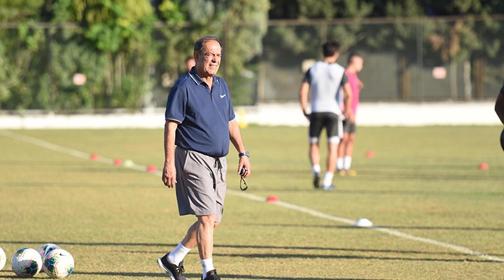 Süper Lig ekibinde şok! Görevine son verildi