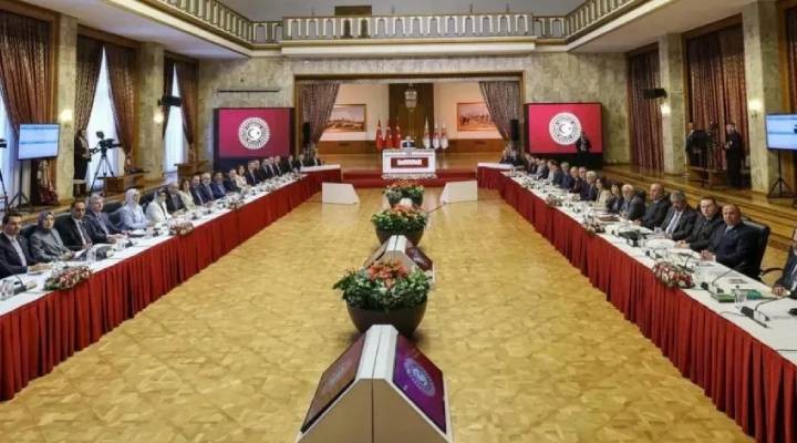 Süreç Komisyonu 6 ncı kez toplanıyor! Bugün hukukçular dinlenilecek…