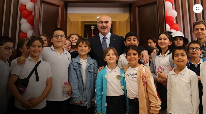 Tarihi İktisat Kongresi binasının ilk konukları çocuklar oldu