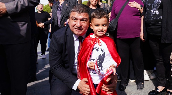 Tire de çelenk törenine protokol eksiksiz katıldı